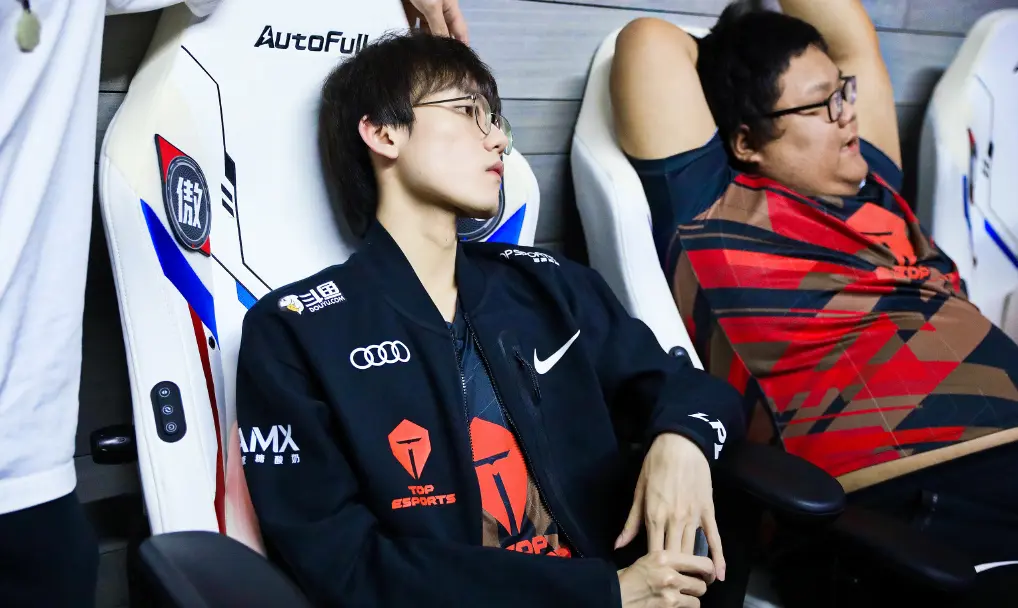 熊猫体育-包含TheShy在快船比赛中爆冷，精彩发挥引发热议！的词条