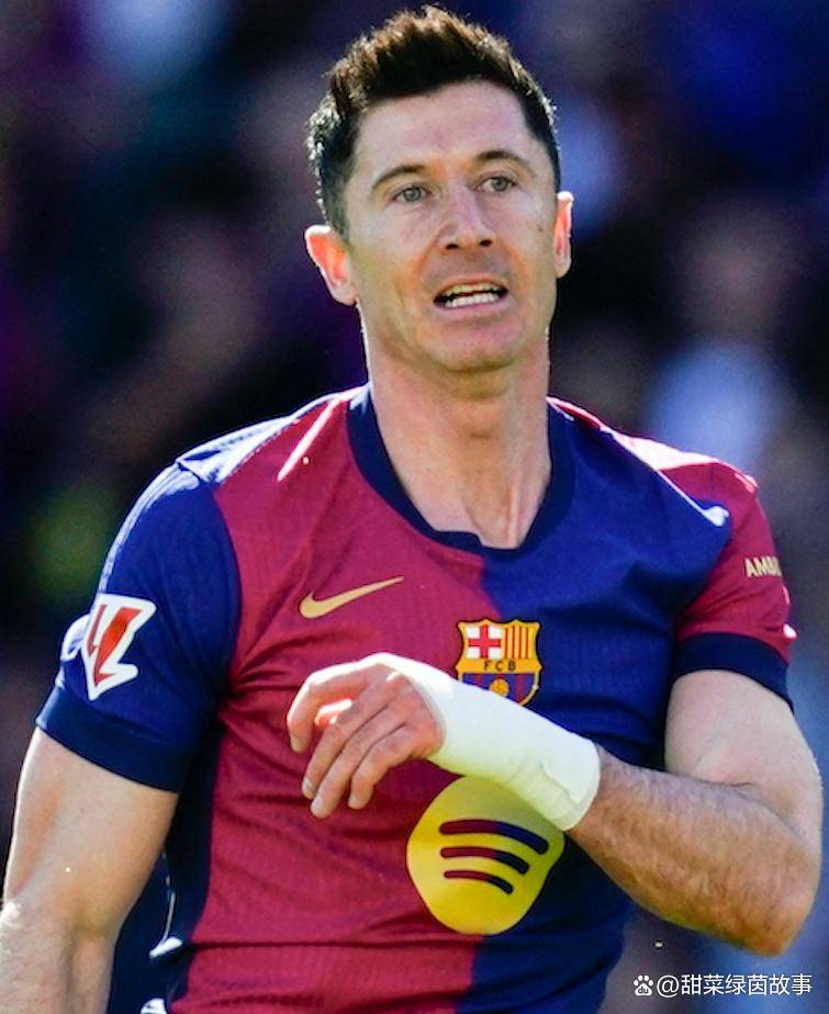 PANDA-关于莱万多夫斯基在巴塞罗那比赛中战术调整，逆转引发热议！的信息