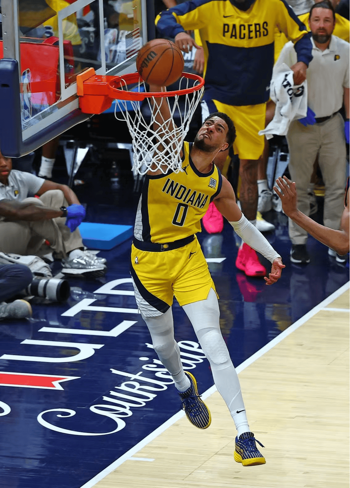 关于Doinb回归赛场，出色防守首场状态亮眼，TL观众沸腾！的信息